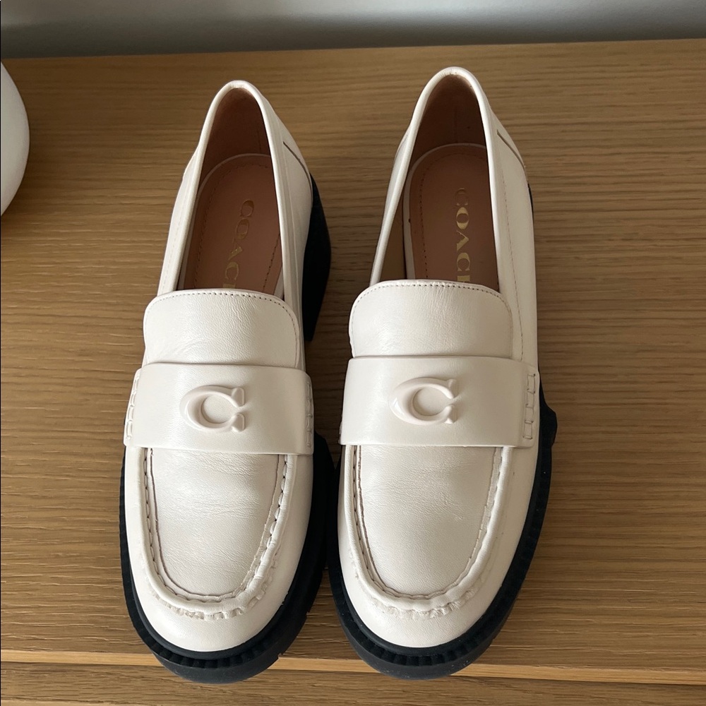 Coach lug sole loafer - Picture 3 of 4